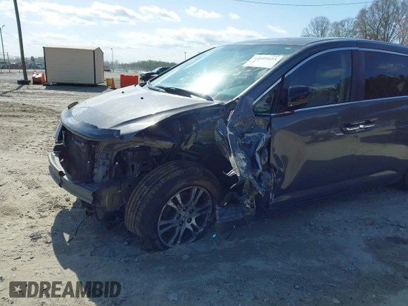 2013 Honda Odyssey EX-L with VIN 5FNRL5H62DB035649, listed as a IAAI auction lot 41849123 with 176,392 mi miles and . Bid and sale history available at carsss.com. Image 6.