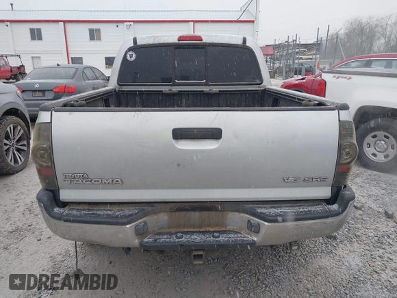 2007 Toyota Tacoma with VIN 5TELU42N07Z436357, listed as a IAAI auction lot 41285063 with 228,128 mi miles and . Bid and sale history available at DreamBid. Image 16.