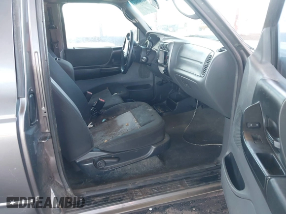 2011 Ford Ranger XLT with VIN 1FTKR4EE7BPB22472, listed as a IAAI auction lot 41795980 with Not Provided miles. Bid and sale history available at carsss.com. Image 5.
