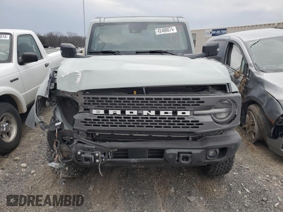 2023 Ford Bronco with VIN 1FMDE5CH9PLB24676, listed as a Copart auction lot 42488874 with 6,102 mi miles. Bid and sale history available at carsss.com. Image 5.