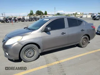 2013 Nissan Versa S with VIN 3N1CN7AP0DL847535, listed as a Copart auction lot 66713115 with 184,928 mi miles and Salvage title. Bid and sale history available at DreamBid. Image 1.