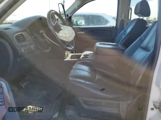 2007 Chevrolet Avalanche LTZ with VIN 3GNFK12307G123571, listed as a Copart auction lot 69875124 with 199,290 mi miles and Salvage Title. Bid and sale history available at carsss.com. Image 7.