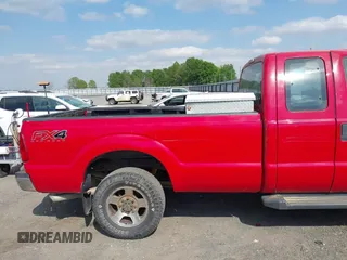 2012 Ford F-250 XL z VIN 1FT7X2B64CED14314, wystawiony jako IAAI lot #42059427 z przebiegiem 126 231 mil mil oraz . Historia ofert i sprzedaży dostępna na DreamBid. Obrazek 19.