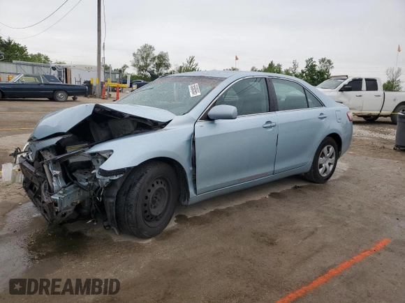 2008 Toyota Camry LE z VIN 4T4BE46KX8R038125, wystawiony jako Copart lot #56580565 z przebiegiem 203 677 mil mil oraz Szkoda całkowita • Salvage title. Historia ofert i sprzedaży dostępna na DreamBid. Obrazek 1.
