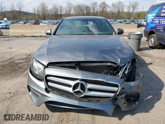 2019 Mercedes-Benz E 300 с VIN WDDZF4KB1KA656934, выставлен на аукционе Copart как лот 54543455 с пробегом Не указан миль и Списание • Salvage title. История ставок и продаж доступна на DreamBid. Изображение 5.