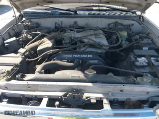 1997 Toyota 4Runner Limited with VIN JT3GN87RXV0024918, listed as a IAAI auction lot 42032378 with 173,784 mi miles. Bid and sale history available at carsss.com. Image 10.