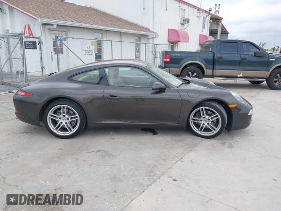 2013 Porsche 911 Carrera with VIN WP0AA2A91DS106624, listed as a IAAI auction lot 41586673 with 37,100 mi miles. Bid and sale history available at carsss.com. Image 13.