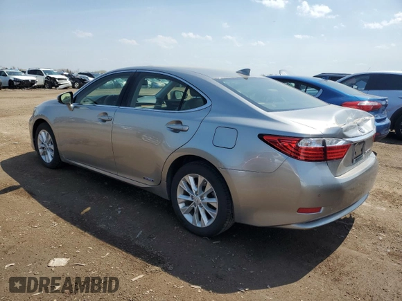 2015 Lexus ES 300h z VIN JTHBW1GG6F2099774, wystawiony jako Copart lot #53780185 z przebiegiem 78 719 mil mil oraz Szkoda całkowita • Salvage title. Historia ofert i sprzedaży dostępna na DreamBid. Obrazek 2.