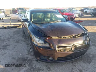 2014 Nissan Maxima SV z VIN 1N4AA5AP5EC494877, wystawiony jako IAAI lot #41203854 z przebiegiem 89 055 mil mil oraz . Historia ofert i sprzedaży dostępna na DreamBid. Obrazek 1.