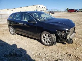 2016 Volvo V60 T5 Drive-E Premier with VIN YV140MEK0G1292783, listed as a Copart auction lot 72465102 with 88,018 mi miles. Bid and sale history available at carsss.com. Image 4.