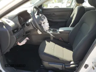 2025 Nissan Sentra S z VIN 3N1AB8BV2SY264239, wystawiony jako Copart lot #53514905 z przebiegiem 2431 mil mil oraz Szkody całkowita. Historia ofert i sprzedaży dostępna na DreamBid. Obrazek 7.