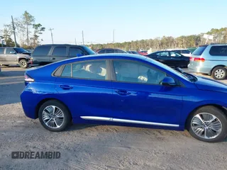 2021 Hyundai Ioniq SE with VIN KMHC65LD8MU252578, listed as a IAAI auction lot 40965612 with 25,384 mi miles and . Bid and sale history available at DreamBid. Image 13.