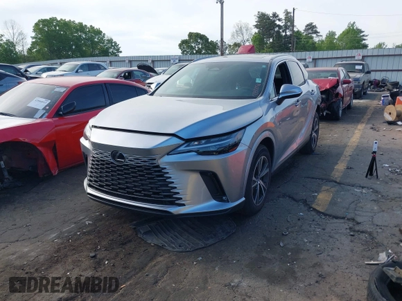 2024 Lexus RX 350 z VIN 2T2BAMBA4RC050076, wystawiony jako IAAI lot #42056995 z przebiegiem 3923 mil mil oraz . Historia ofert i sprzedaży dostępna na DreamBid. Obrazek 19.