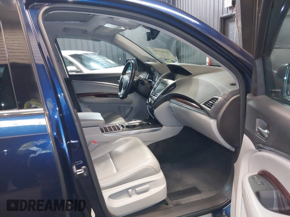 2016 Acura MDX w/Tech with VIN 5FRYD4H42GB037938, listed as a IAAI auction lot 41913723 with 109,547 mi miles. Bid and sale history available at carsss.com. Image 5.
