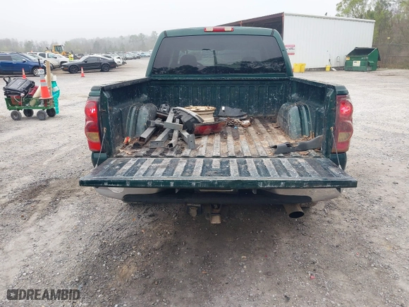 2006 Chevrolet Silverado 1500 LT2 with VIN 2GCEC13Z761319227, listed as a IAAI auction lot 41791080 with 302,075 mi miles. Bid and sale history available at carsss.com. Image 8.