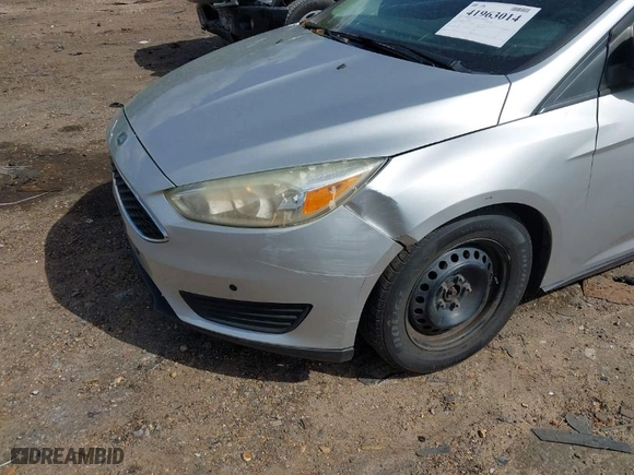2016 Ford Focus S with VIN 1FADP3E25GL302195, listed as a IAAI auction lot 41963014 with 170,210 mi miles. Bid and sale history available at carsss.com. Image 6.