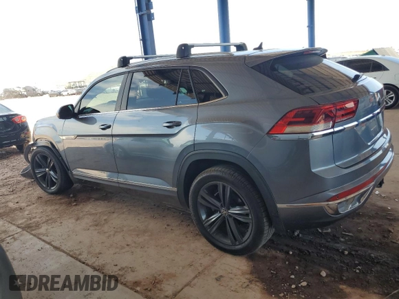 2020 Volkswagen Atlas SE with VIN 1V26E2CA9LC215891, listed as a Copart auction lot 60574035 with 93,744 mi miles and Salvage title. Bid and sale history available at DreamBid. Image 2.