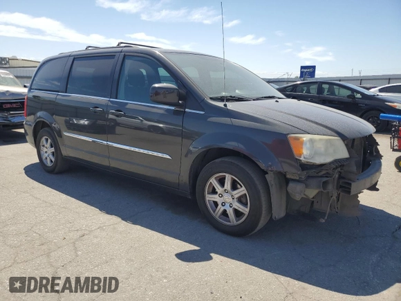 2012 Chrysler Town & Country Touring with VIN 2C4RC1BG6CR144418, listed as a Copart auction lot 55470135 with 139,817 mi miles and Salvage Title. Bid and sale history available at DreamBid. Image 4.