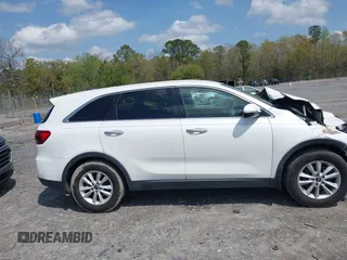 2019 Kia Sorento LX with VIN 5XYPG4A32KG551151, listed as a IAAI auction lot 41883260 with 126,600 mi miles and . Bid and sale history available at carsss.com. Image 14.