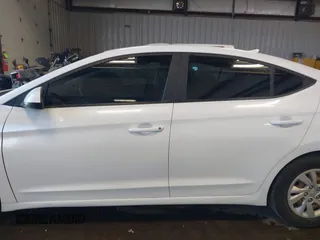 2017 Hyundai Elantra SE with VIN 5NPD74LF3HH165639, listed as a IAAI auction lot 42158157 with 123,352 mi miles and . Bid and sale history available at DreamBid. Image 15.