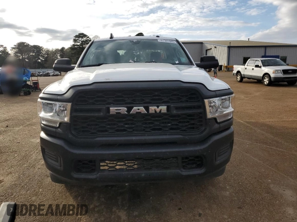 2020 Ram 2500 Tradesman with VIN 3C6UR4CJ5LG162474, listed as a Copart auction lot 41391445 with 174,557 mi miles and Clean title. Bid and sale history available at DreamBid. Image 5.