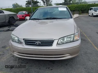 2001 Toyota Camry CE with VIN 4T1BG22K81U075758, listed as a IAAI auction lot 42024950 with 107,439 mi miles. Bid and sale history available at carsss.com. Image 12.