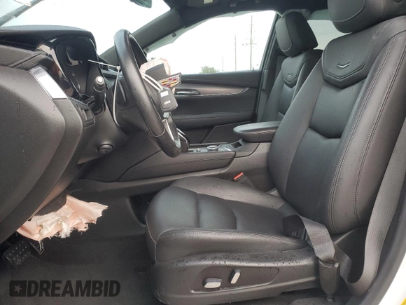 2020 Cadillac XT5 Luxury FWD z VIN 1GYKNAR41LZ203866, wystawiony jako Copart lot #86615234 z przebiegiem 45 367 mil mil oraz Nie do naprawy • Non repairable. Historia ofert i sprzedaży dostępna na DreamBid. Obrazek 7.