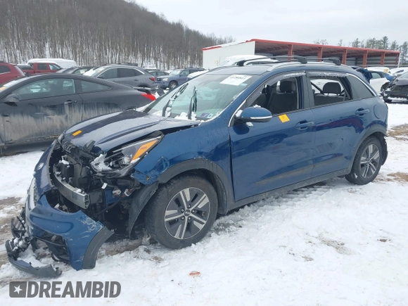 2020 Kia Niro EX Premium with VIN KNDCE3LC2L5366796, listed as a IAAI auction lot 41280811 with 53,427 mi miles. Bid and sale history available at carsss.com. Image 2.