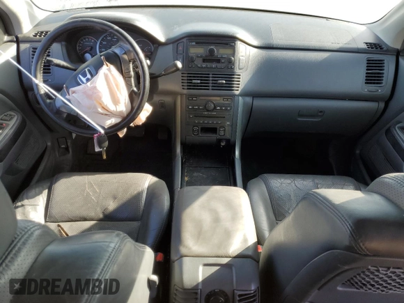 2005 Honda Pilot EX-L with VIN 5FNYF18555B044138, listed as a Copart auction lot 43066385 with 220,709 mi miles and Salvage Title. Bid and sale history available at carsss.com. Image 8.