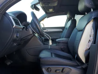 2021 Volkswagen Atlas SE with VIN 1V2JC2CA8MC232764, listed as a Copart auction lot 85885294 with 76,563 mi miles and Clean title. Bid and sale history available at DreamBid. Image 7.