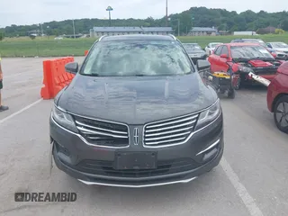 2017 Lincoln MKC Reserve с VIN 5LMCJ3D97HUL24869, выставлен на аукционе IAAI как лот 42561431 с пробегом 93 836 миль миль и . История ставок и продаж доступна на DreamBid. Изображение 12.