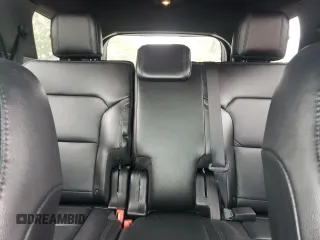 2017 Ford Explorer XLT z VIN 1FM5K8D85HGA31323, wystawiony jako Copart lot #62210725 z przebiegiem 135 643 mil mil oraz Szkoda całkowita • Salvage title. Historia ofert i sprzedaży dostępna na DreamBid. Obrazek 10.
