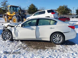 2017 Infiniti Q50 3.0t Premium with VIN JN1EV7AR1HM838509, listed as a IAAI auction lot 41376613 with 1 mi miles. Bid and sale history available at carsss.com. Image 12.