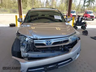 2013 Toyota Highlander Hybrid Limited with VIN JTEDC3EH8D2015893, listed as a IAAI auction lot 42033938 with 178,931 mi miles. Bid and sale history available at carsss.com. Image 12.