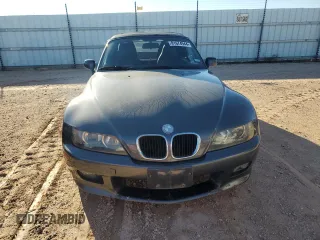 2000 BMW Z3 2.5L with VIN WBACH9341YLF92012, listed as a Copart auction lot 81674944 with 100,985 mi miles and Salvage Title. Bid and sale history available at carsss.com. Image 5.