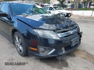 2011 Ford Fusion SPORT with VIN 3FAHP0KC0BR155730, listed as a IAAI auction lot 41926014 with 183,390 mi miles. Bid and sale history available at carsss.com. Image 13.