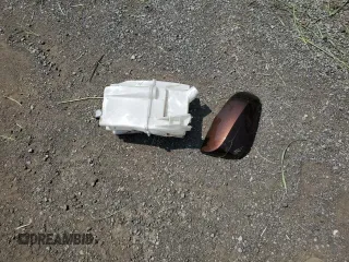 2024 Toyota Sienna LE z VIN 5TDGSKFCXRS148320, wystawiony jako Copart lot #59415445 z przebiegiem 14 883 mil mil oraz Szkoda całkowita • Salvage title. Historia ofert i sprzedaży dostępna na DreamBid. Obrazek 13.