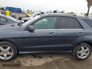 2014 Mercedes-Benz M-Class ML 350 with VIN 4JGDA5JB8EA308784, listed as a IAAI auction lot 41766044 with 80,594 mi miles. Bid and sale history available at carsss.com. Image 14.
