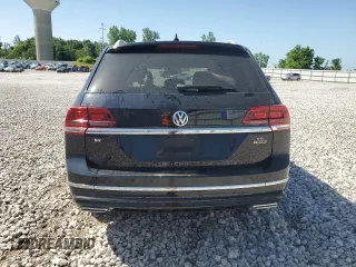 2018 Volkswagen Atlas SE z VIN 1V2PR2CAXJC534254, wystawiony jako Copart lot #61452935 z przebiegiem 105 956 mil mil oraz Czysty tytuł • Clean title. Historia ofert i sprzedaży dostępna na DreamBid. Obrazek 6.