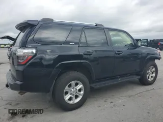 2022 Toyota 4Runner SR5 Premium with VIN JTENU5JR4N5995179, listed as a Copart auction lot 61040735 with 77,137 mi miles and Salvage title. Bid and sale history available at DreamBid. Image 3.