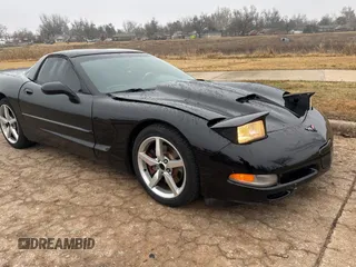 1997 Chevrolet Corvette with VIN 1G1YY22G0V5105660, listed as a Copart auction lot 86783214 with 110,527 mi miles and Clean Title. Bid and sale history available at carsss.com. Image 1.