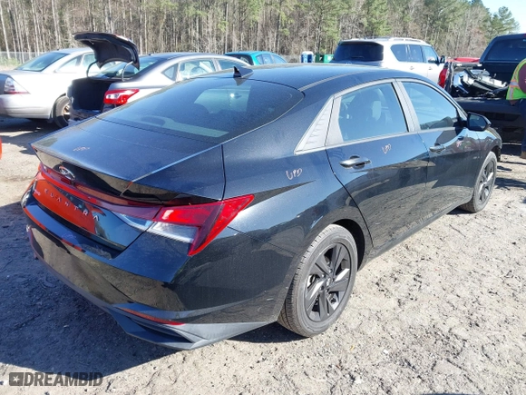 2021 Hyundai Elantra SEL with VIN 5NPLM4AG6MH001022, listed as a IAAI auction lot 41858101 with 62,372 mi miles. Bid and sale history available at carsss.com. Image 3.