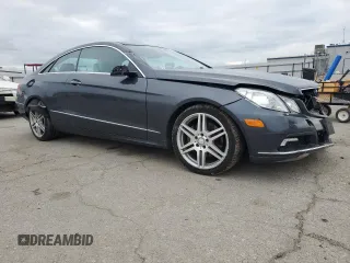 2010 Mercedes-Benz E 350 z VIN WDDKJ5GB0AF039816, wystawiony jako Copart lot #51102945 z przebiegiem 91 088 mil mil oraz Szkoda całkowita • Salvage title. Historia ofert i sprzedaży dostępna na DreamBid. Obrazek 4.