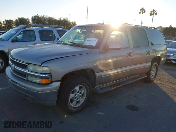 2003 Chevrolet Suburban LS with VIN 1GNEC16T43J269726, listed as a IAAI auction lot 41109855 with 122,820 mi miles. Bid and sale history available at carsss.com. Image 17.