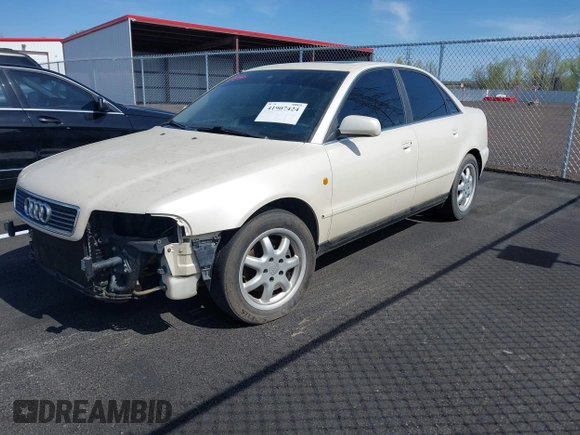 1998 Audi A4 с VIN WAUDD28D0WA185367, выставлен на аукционе IAAI как лот 41907424 с пробегом Не указан миль и . История ставок и продаж доступна на DreamBid. Изображение 2.