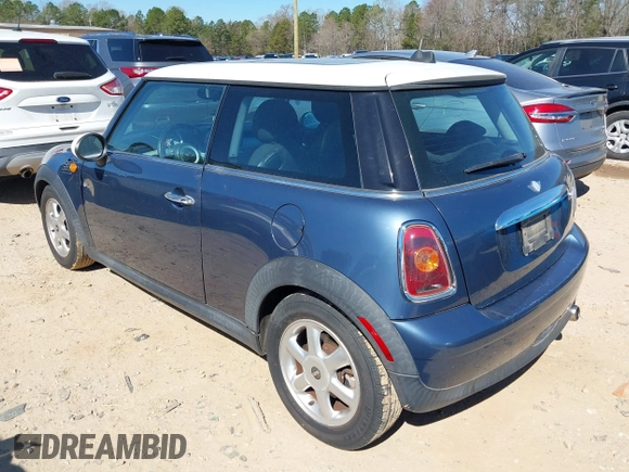 2009 MINI Cooper Hardtop with VIN WMWMF33549TW79871, listed as a IAAI auction lot 41844591 with 236,255 mi miles. Bid and sale history available at carsss.com. Image 3.