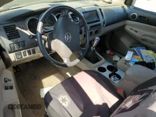 2006 Toyota Tacoma PreRunner z VIN 5TETX62N76Z316539, wystawiony jako Copart lot #59506935 z przebiegiem 147 552 mil mil oraz Czysty tytuł • Clean title. Historia ofert i sprzedaży dostępna na DreamBid. Obrazek 8.