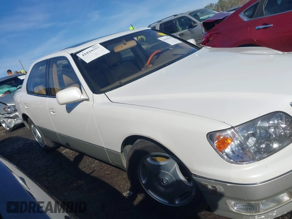 2000 Lexus LS 400 with VIN JT8BH28F7Y0168492, listed as a IAAI auction lot 41810357 with 92,472 mi miles and . Bid and sale history available at carsss.com. Image 14.