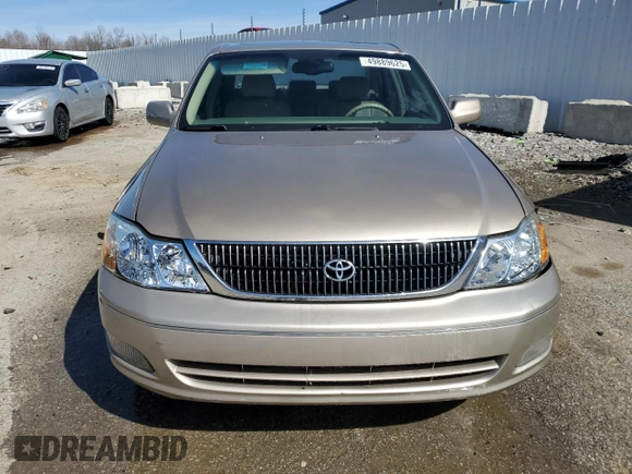 2000 Toyota Avalon XL with VIN 4T1BF28B4YU004237, listed as a Copart auction lot 49889625 with 298,409 mi miles and Non Repairable. Bid and sale history available at DreamBid. Image 5.