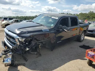 2019 Ram 1500 Big Horn z VIN 1C6RREFT8KN851407, wystawiony jako Copart lot #54529985 z przebiegiem 104 684 mil mil oraz Szkoda całkowita • Salvage title. Historia ofert i sprzedaży dostępna na DreamBid. Obrazek 1.